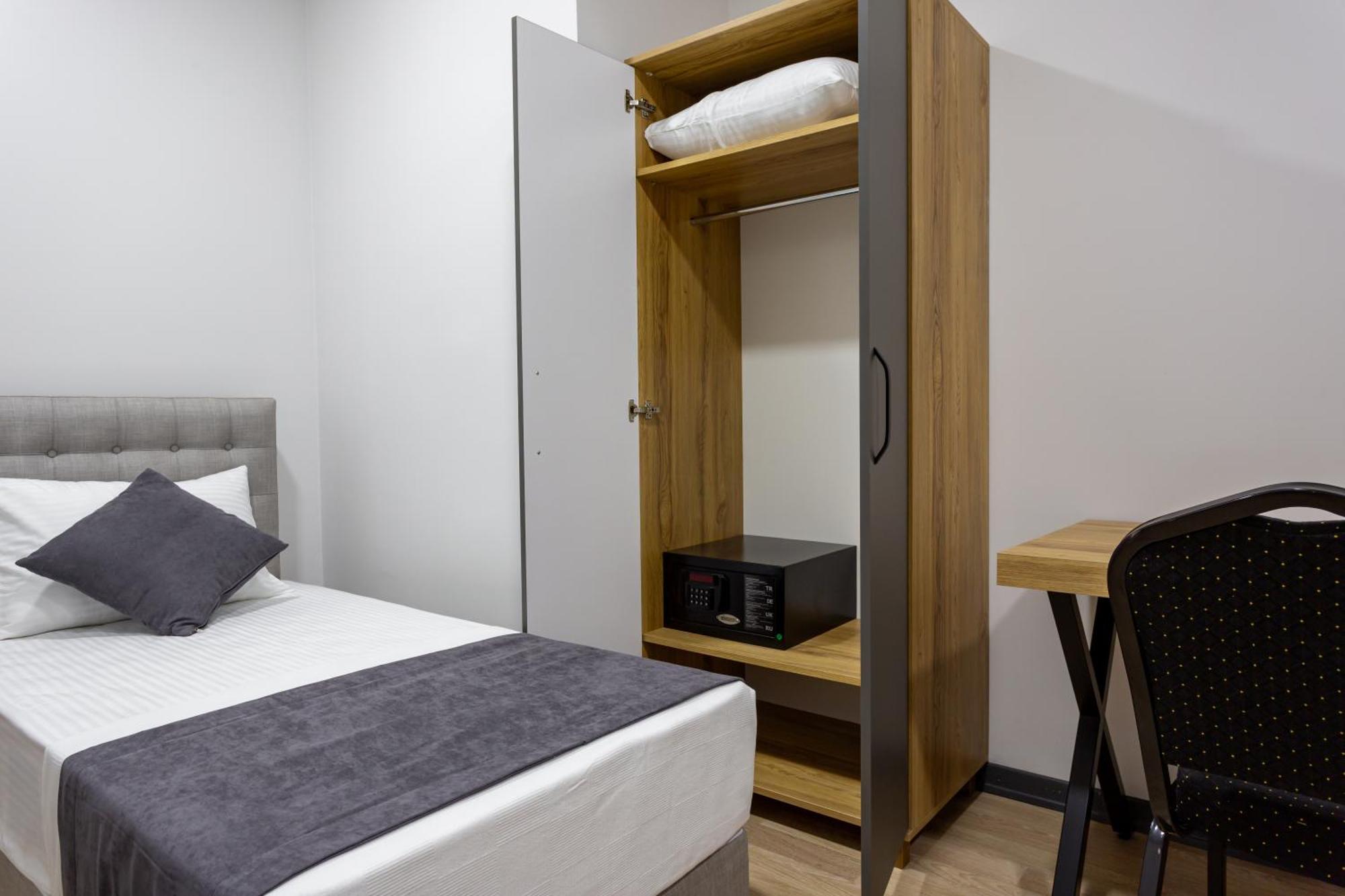 Atm Hotel Istanboel